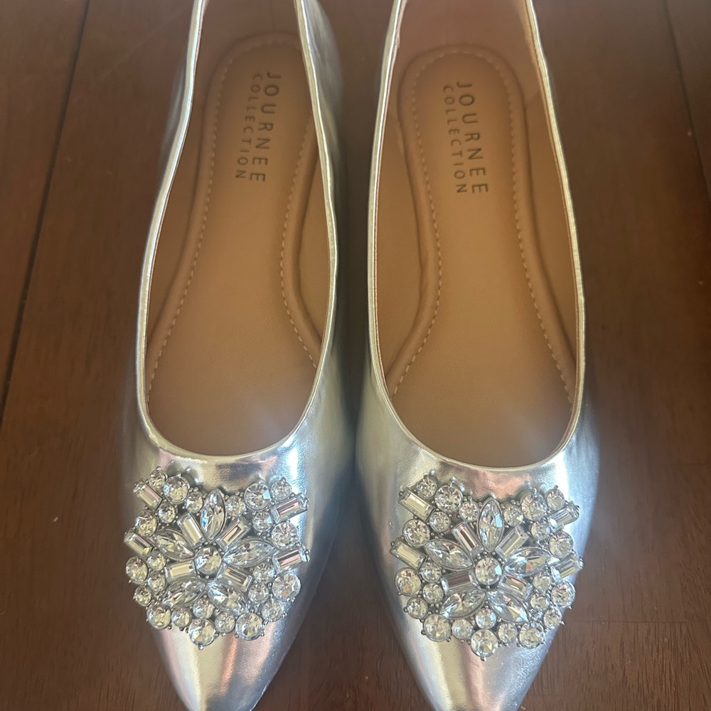 Journee Collection Silver Crystal Embellished Flats